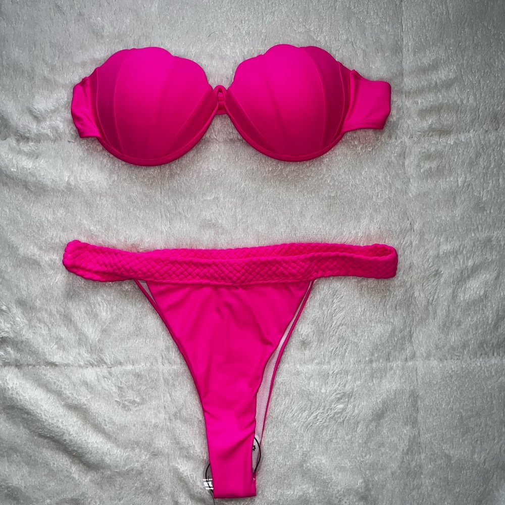Brand New Hot Pink Shell Cup Bikini Size S